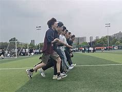 拉科鲁尼亚队员齐心协力，努力获得胜利