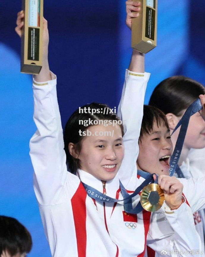 星空体育-跳水比赛女单靓丽亮相，完美演绎